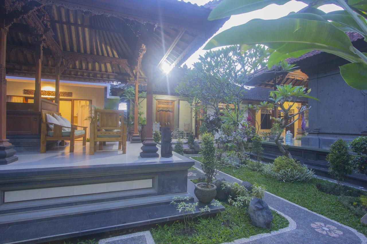 Hotel Nang Ade House Ubud Exterior foto
